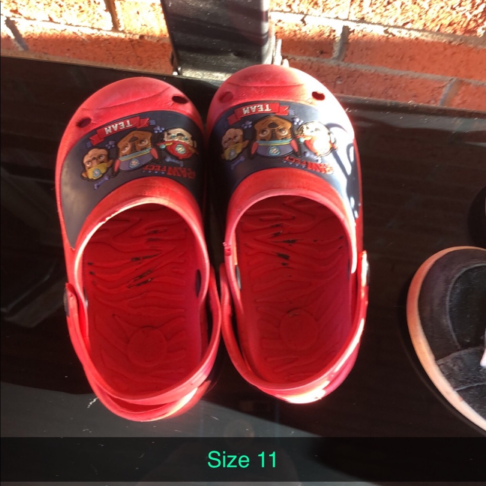Boy paw patrol crocs size 11